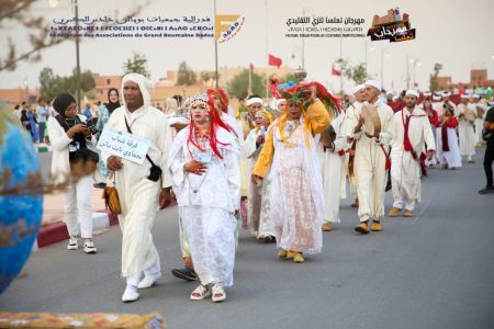 بومالن دادس : الكرنفال يستعرض تنوع التراث اللامادي للمنطقة ويحتفي بالزي التقليدي 