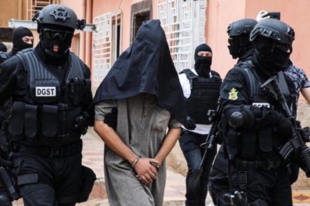 مراكش: توقيف شخص موال لتنظيم “داعش” للاشتباه بتورطه في التحضير لتنفيذ مشاريع إرهابية بالغة الخطورة